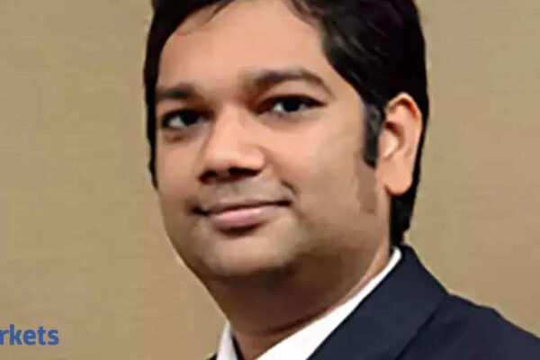 Invest in Lenskart IPO for listing gains, long-term buyers should wait: Rahul Shah