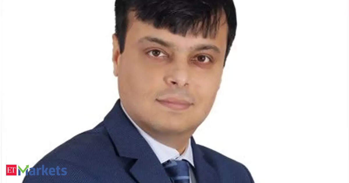 Nifty consolidates between 25,700–26,100; Tata Steel, IIFL among top picks: Vinay Rajani