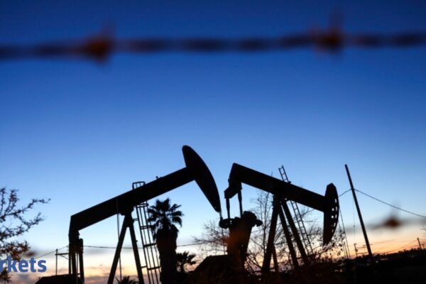 Oil rebounds 1% after sharp losses on US-China tensions