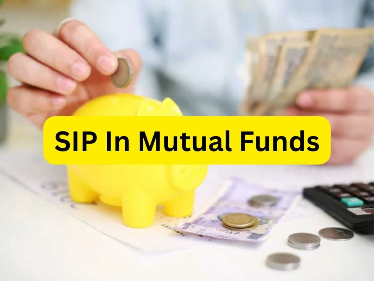 Rs 3,500 monthly SIP for 31 years or Rs 35,000 monthly SIP for 11 years; which one can give you higher returns in long term?