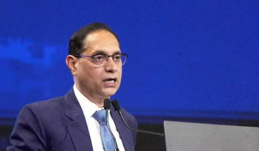 SEBI chief warns investors on fraudsters offering guaranteed returns