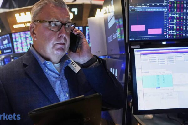 Wall Street ends higher as investors digest Trump trade comments