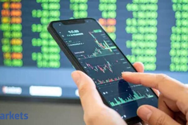 9 smallcaps crash up to 61% in a week even as Nifty hit record highs – Small cap slump