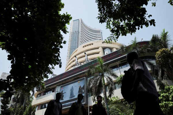 BSE Q2 Results: Cons PAT soars 61% YoY to Rs 558 crore, revenue surges 44%