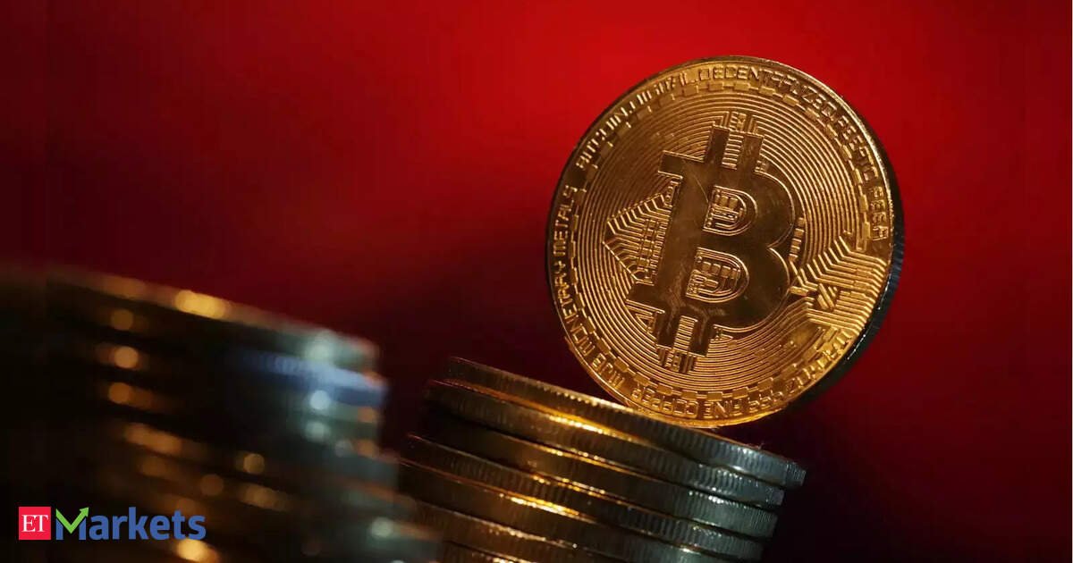 Bitcoin drops below ,000 in sign of souring mood