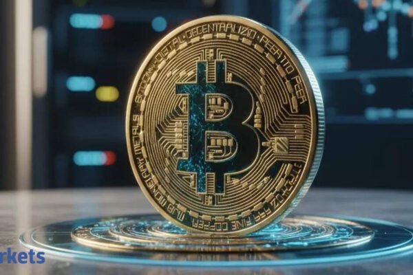Bitcoin shaken by long-term holders dumping  billion