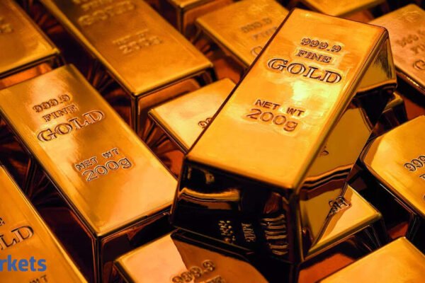 Gold extends falls on firm dollar, easing Fed rate-cut bets