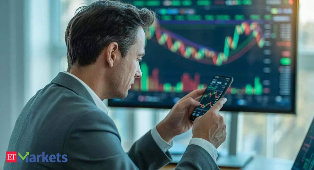 Groww’s market value is now bigger than 8 other listed brokers combined. 5 factors behind the surge – Surge in m-cap