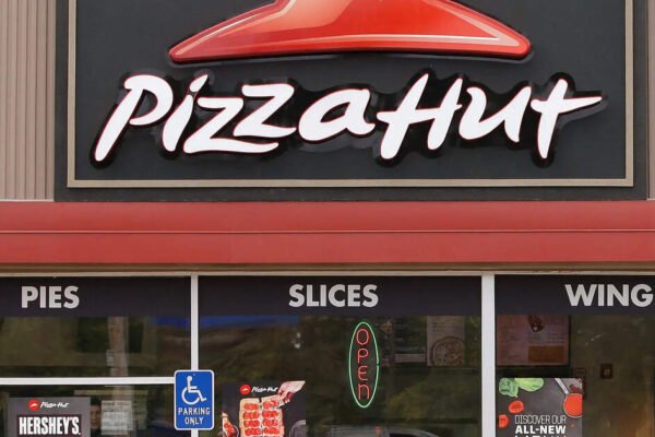 Yum China lays out aggressive store expansion plans for KFC, Pizza Hut