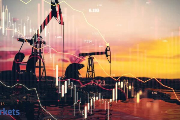 Oil prices fall on weak demand as markets await Ukraine peace effort for supply signs