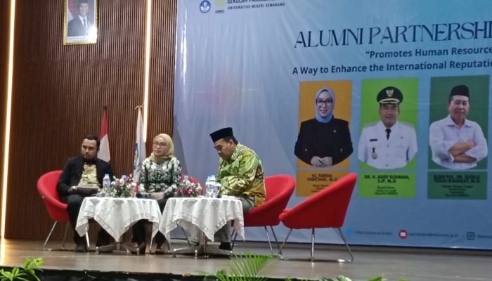 Wamenkop Farida Farichah dan Bupati Blora Arief Rohman Soroti Penguatan Jejaring Alumni di UNNES Semarang