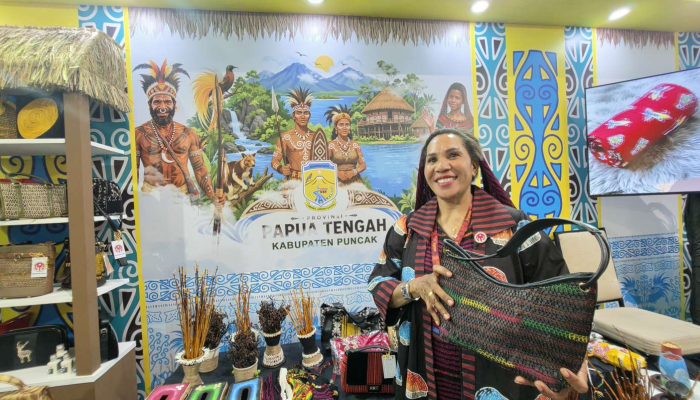 Batik Kabupaten Puncak Tampil di Kriyanusa 2026, Angkat Identitas Budaya Papua Tengah